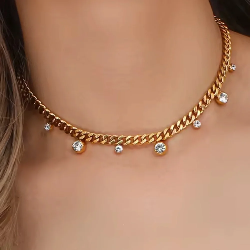 NEW 18K GOLD PLATED CUBAN CHAIN WITH ZIRCON CHARMS – ADJUSTABLE CHOKER